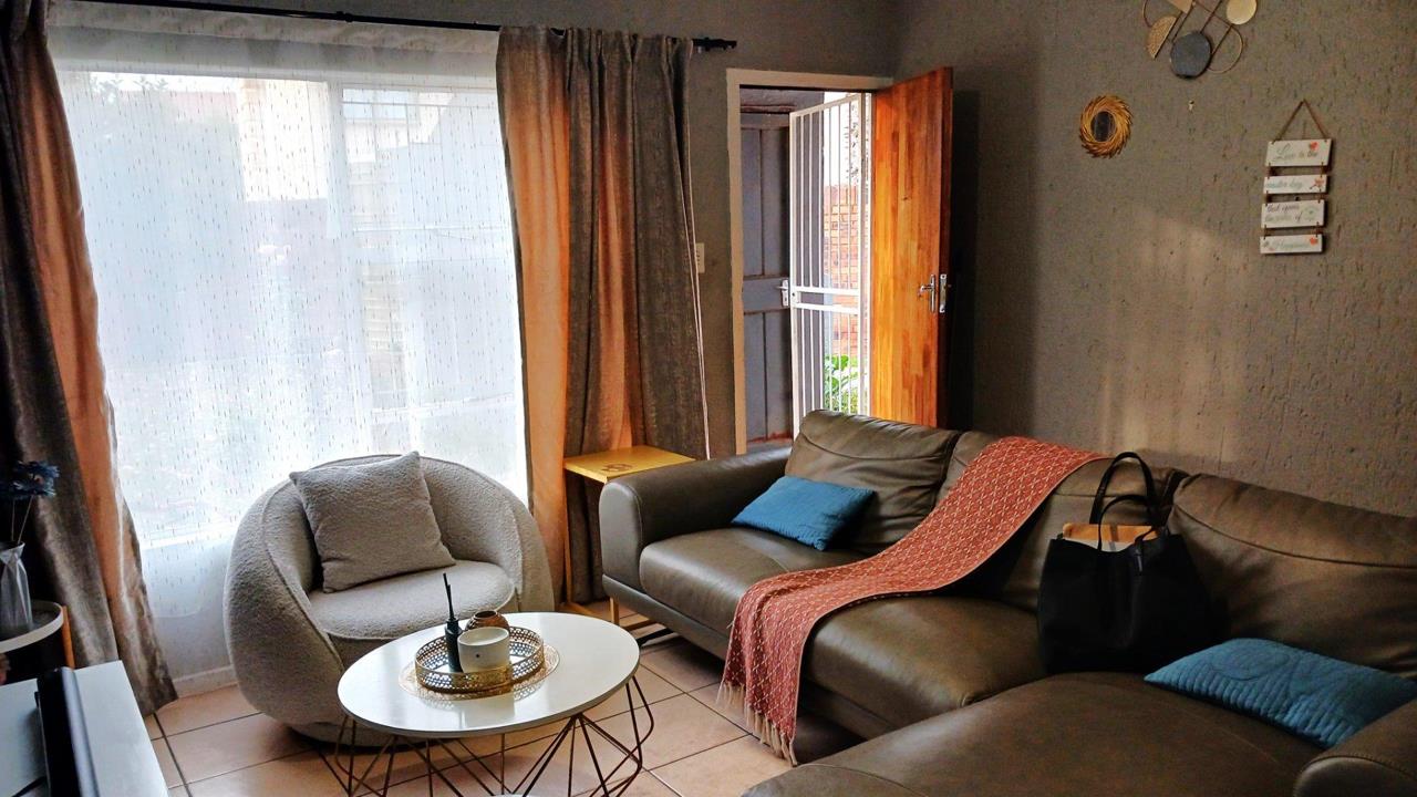 Apartment buildings in Pellissier, Bloemfontein